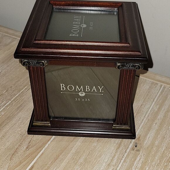 THE BOMBAY COMPANY Wood 3.5” x 3.5” Photo Picture Frame Storage Box Y2K - Picture 4 of 6